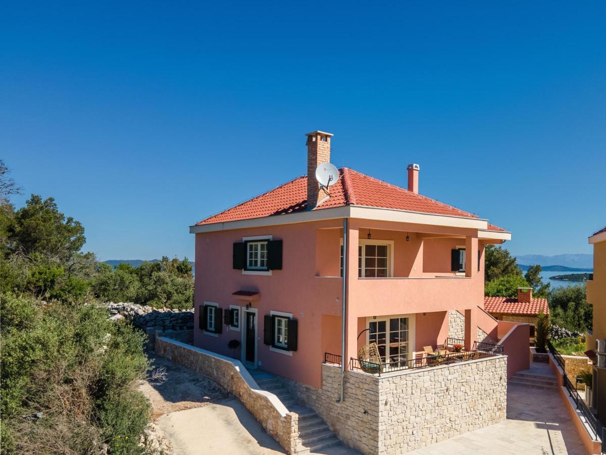Lovro Luxury Apartment With Jacuzzi And Terrace Sea View Sali Extérieur photo