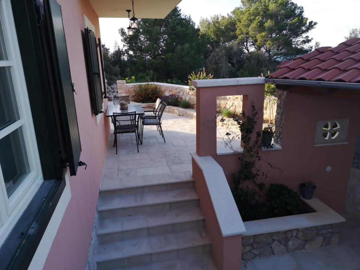 Lovro Luxury Apartment With Jacuzzi And Terrace Sea View Sali Extérieur photo